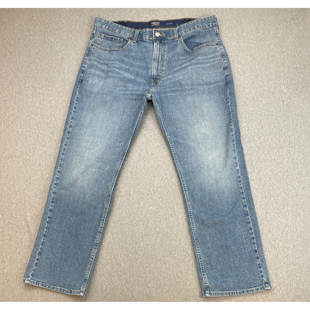 Levis Jeans Mens 38 x 30 Blue Cotton Blend Stretch Relaxed Straight Signature